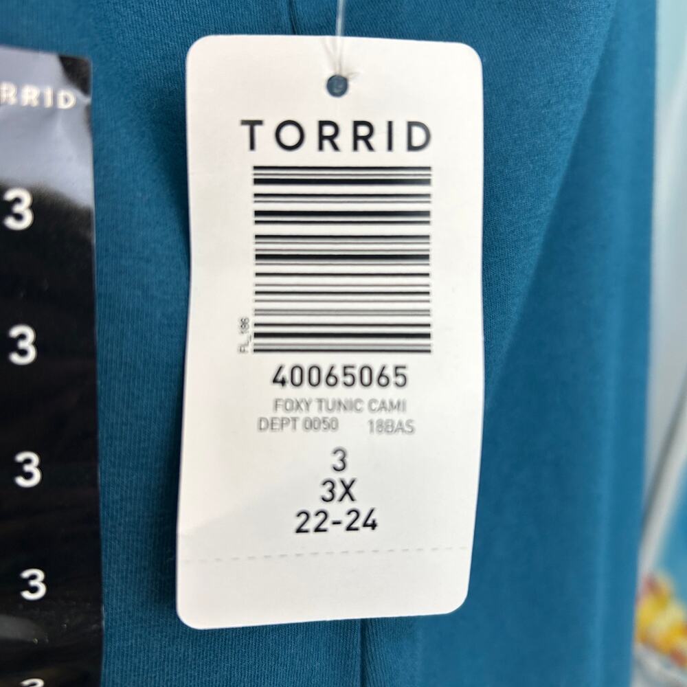 Torrid Blouse Tunic length size 26 and cami size 22/24 NWT - Picture 10 of 10